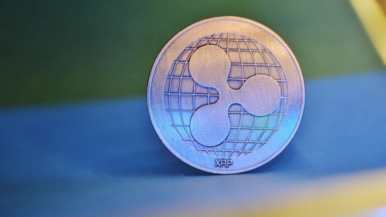 AI sets XRP price for Valentine’s Day